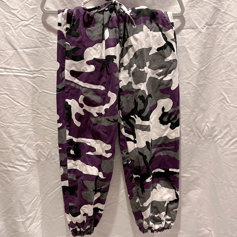 RomeWe super cool camouflage pants